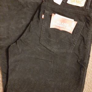 Black Levi's corduroy relaxed straight leg 559